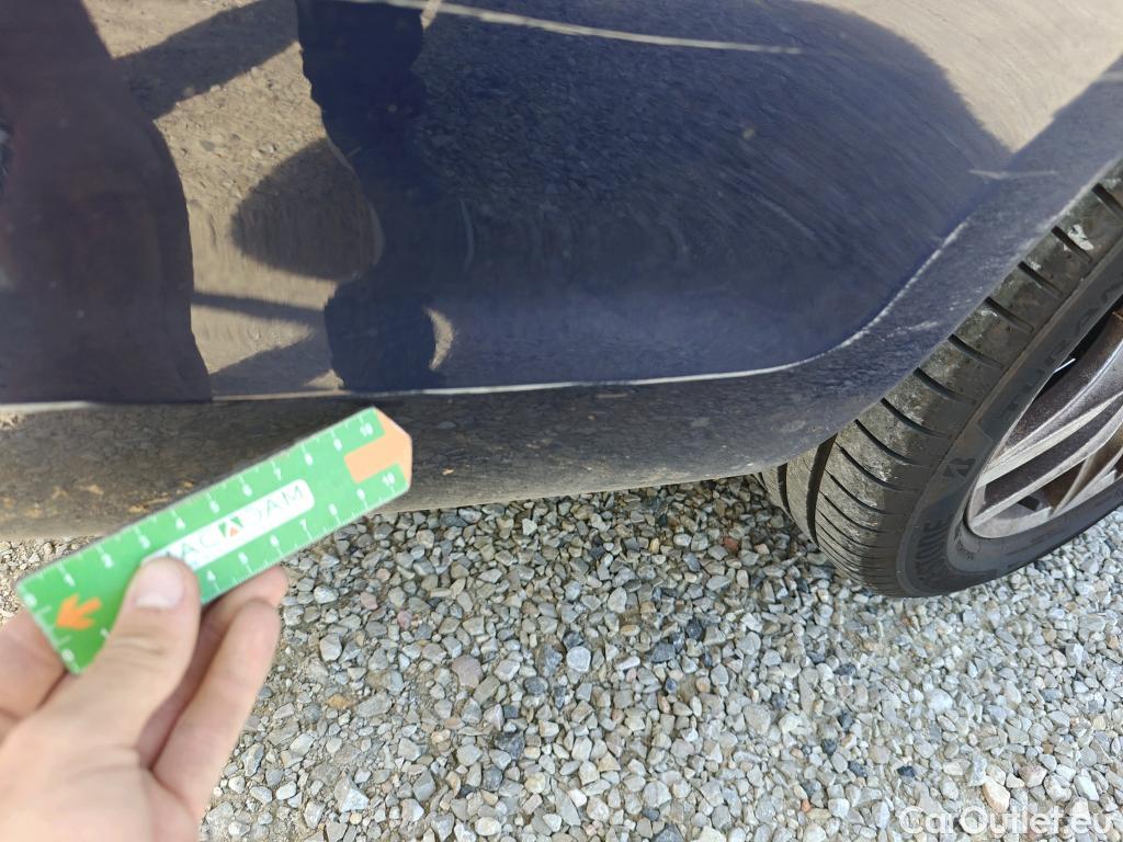  Volkswagen  Golf  VOLKSWAGEN / 2016 / 5P / familiar Last Edition 1.5 TSI 96kW(130CV) Variant #40