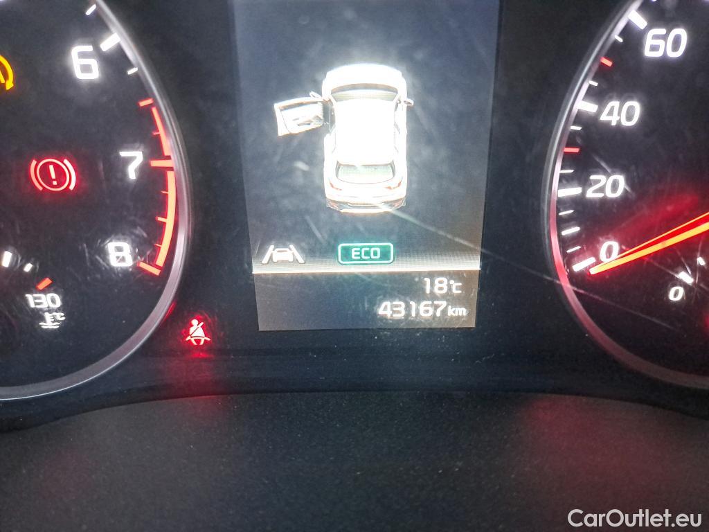 KIA  STONIC KIA  / 2017 / 5P / todoterreno 1.0 T-GDi 88kW (120CV) MHEV iMT Drive #5