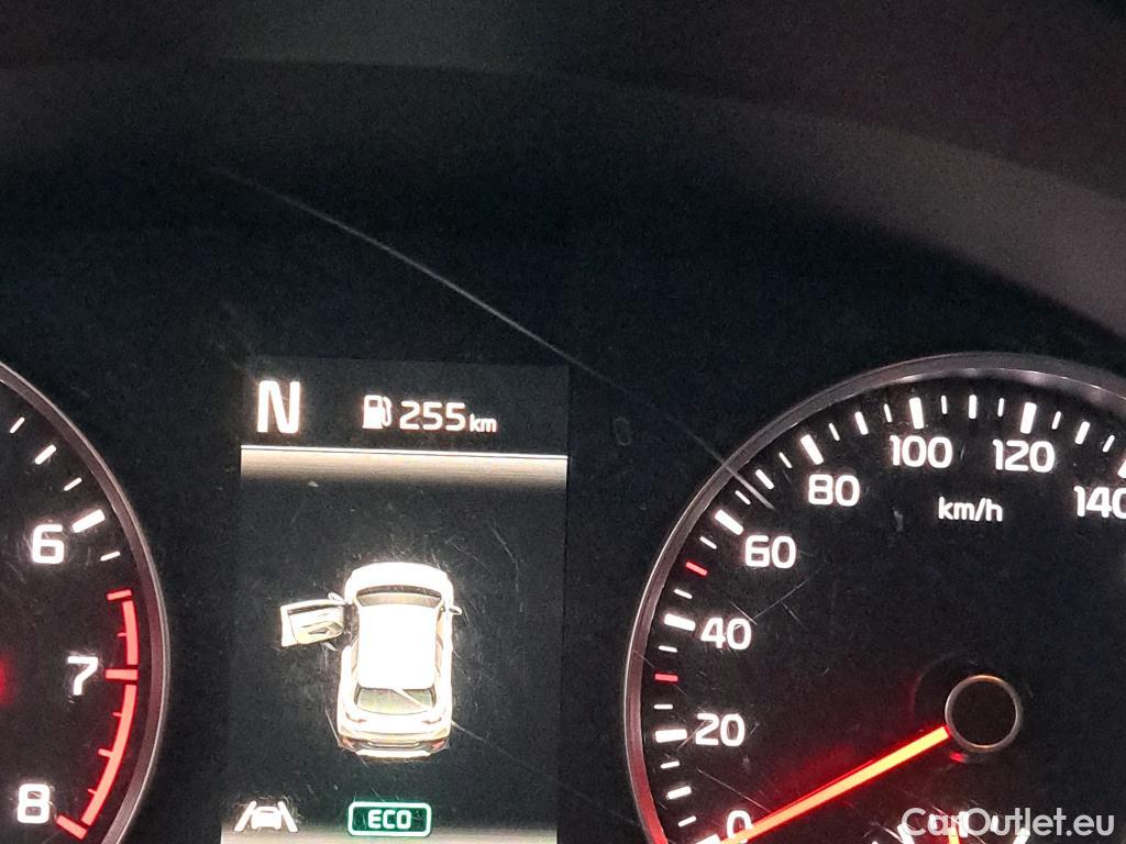 KIA  STONIC KIA  / 2017 / 5P / todoterreno 1.0 T-GDi 88kW (120CV) MHEV iMT Drive #4