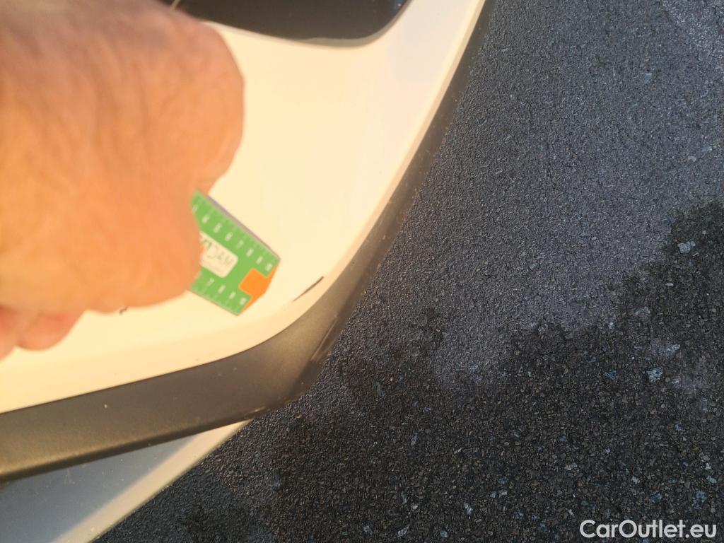 KIA  Niro KIA  / 2019 / 5P / crossover 1.6 GDi PHEV 104kW (141CV) Drive #16