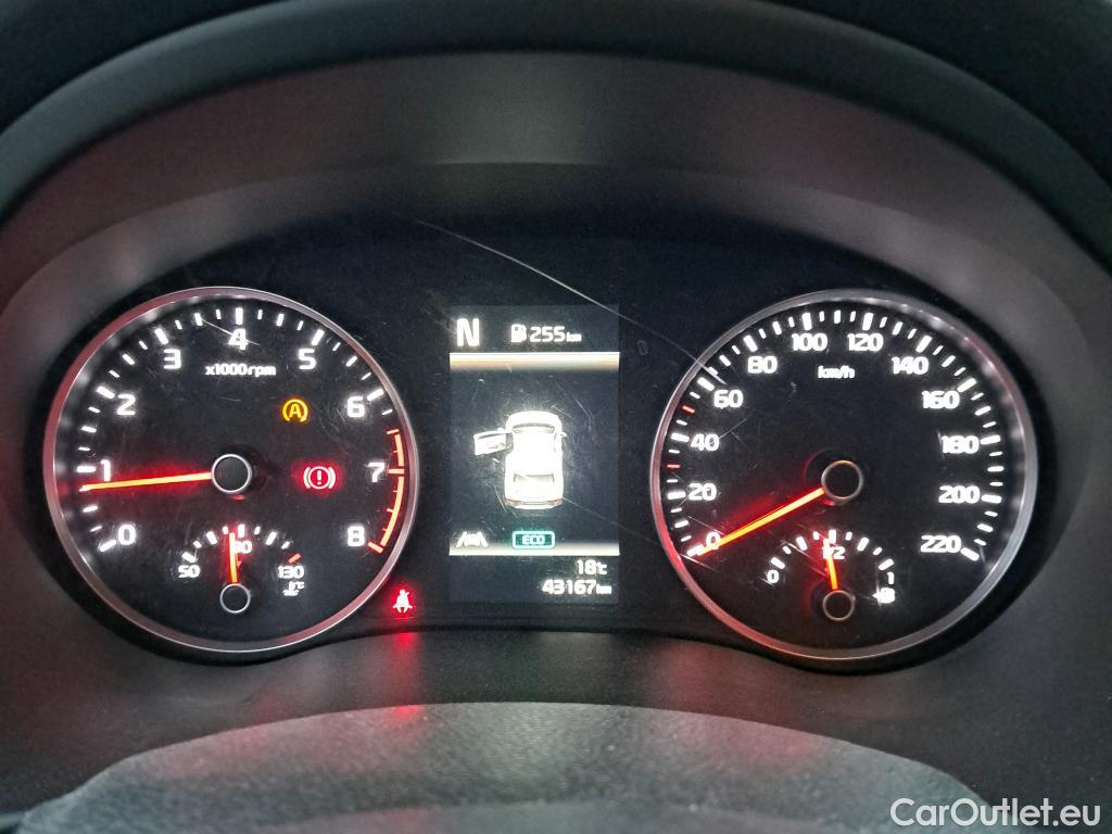 KIA  STONIC KIA  / 2017 / 5P / todoterreno 1.0 T-GDi 88kW (120CV) MHEV iMT Drive #4