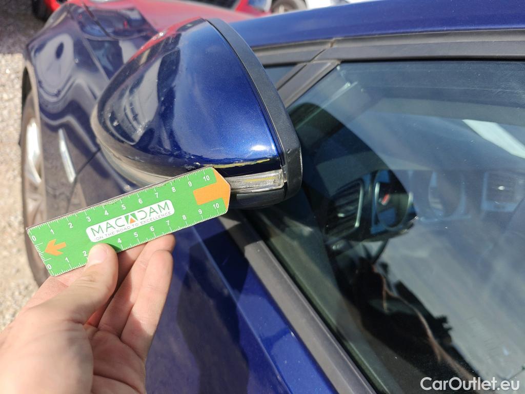  Volkswagen  Golf  VOLKSWAGEN / 2016 / 5P / familiar Last Edition 1.5 TSI 96kW(130CV) Variant #46