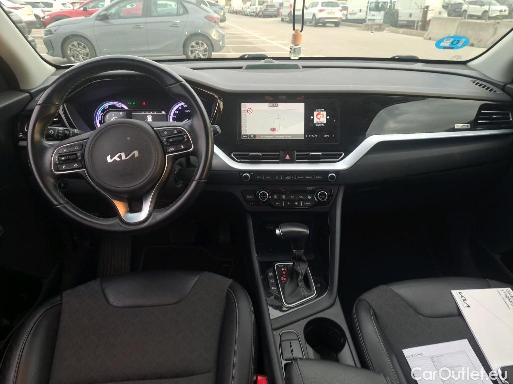 KIA  Niro KIA  / 2019 / 5P / crossover 1.6 GDi PHEV 104kW (141CV) Drive #3