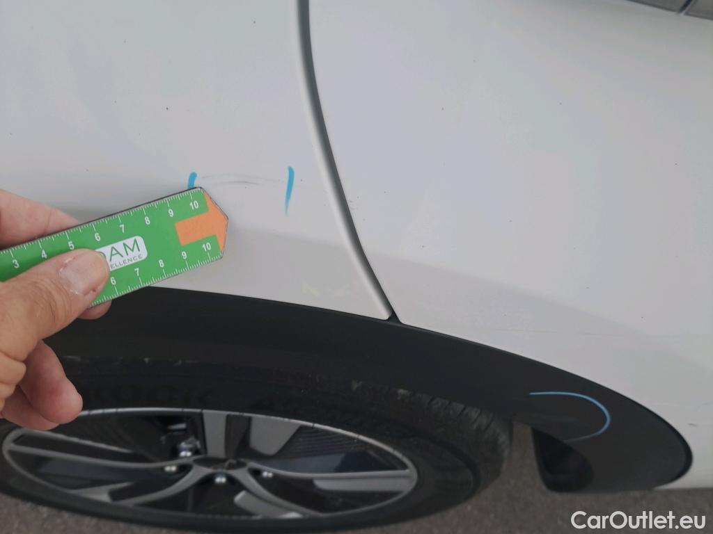 KIA  Niro KIA  / 2019 / 5P / crossover 1.6 GDi PHEV 104kW (141CV) Drive #43