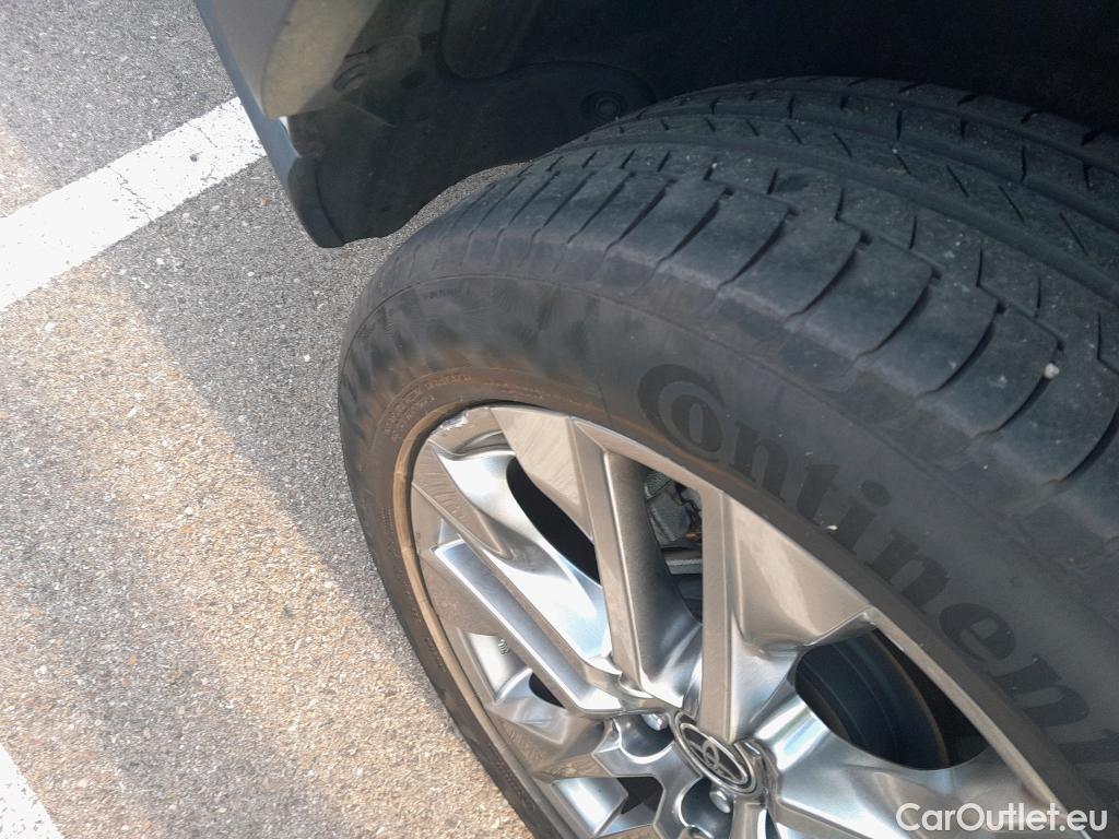 Toyota  RAV4 TOYOTA  / 2018 / 5P / todoterreno 2.5l 220H Luxury #20