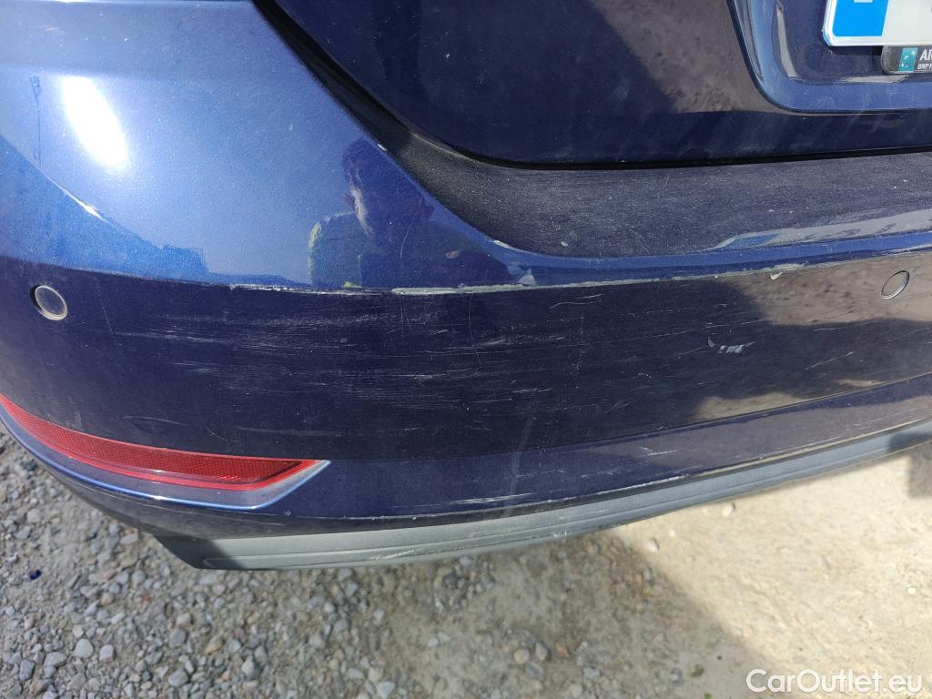  Volkswagen  Golf  VOLKSWAGEN / 2016 / 5P / familiar Last Edition 1.5 TSI 96kW(130CV) Variant #34