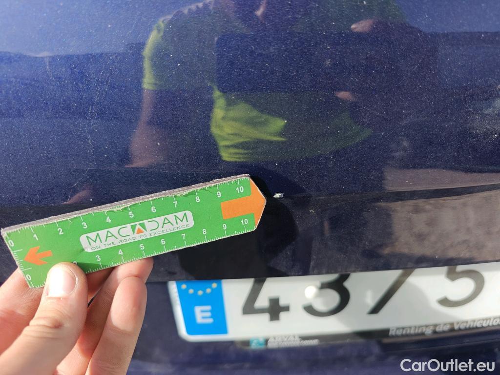  Volkswagen  Golf  VOLKSWAGEN / 2016 / 5P / familiar Last Edition 1.5 TSI 96kW(130CV) Variant #52