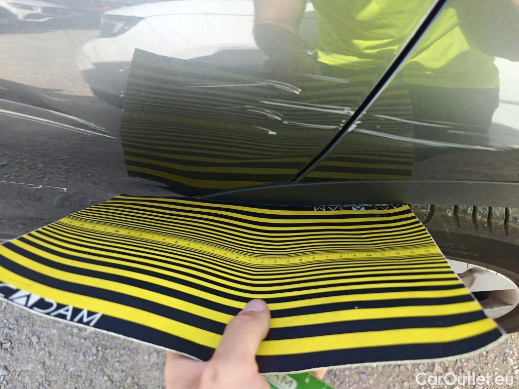  Bmw  X2 BMW  / 2017 / 5P / todoterreno sDrive18d (AC) #8