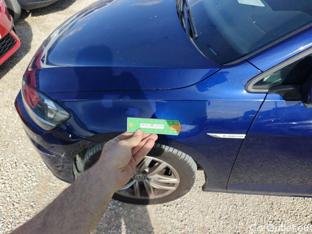  Volkswagen  Golf  VOLKSWAGEN / 2016 / 5P / familiar Last Edition 1.5 TSI 96kW(130CV) Variant #47