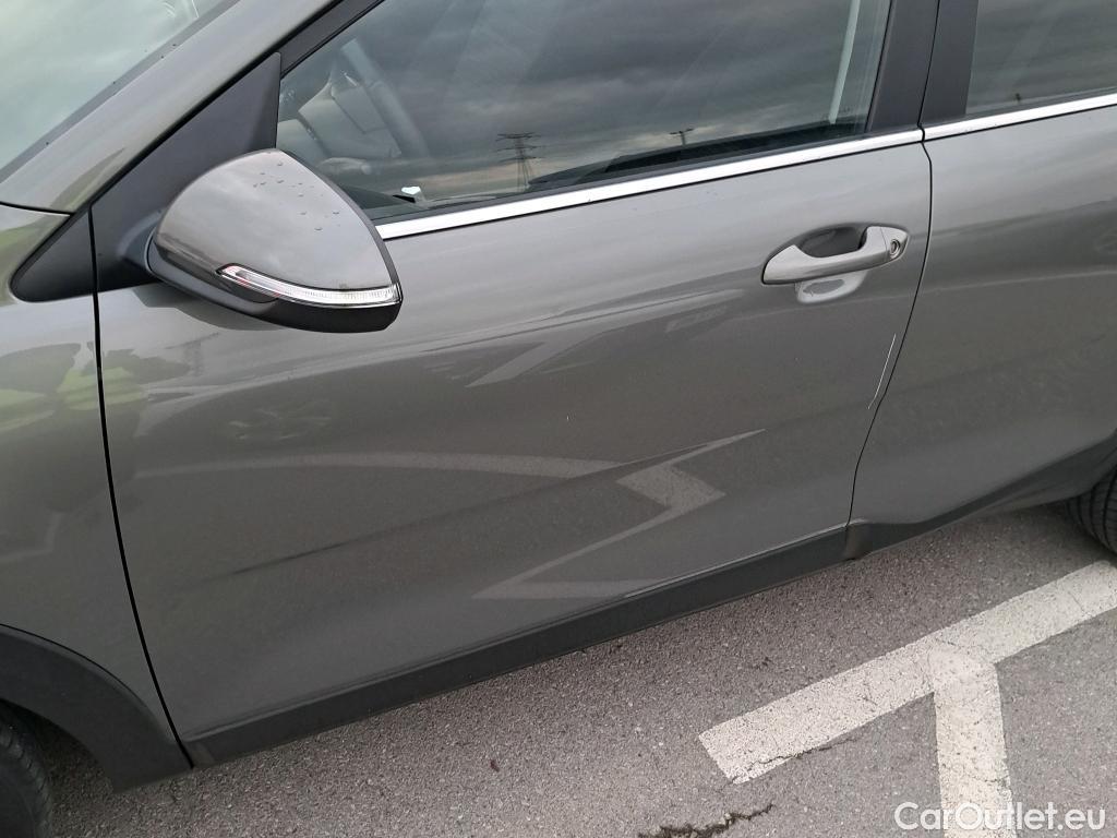 KIA  STONIC KIA  / 2017 / 5P / todoterreno 1.0 T-GDi 88kW (120CV) MHEV iMT Drive #5