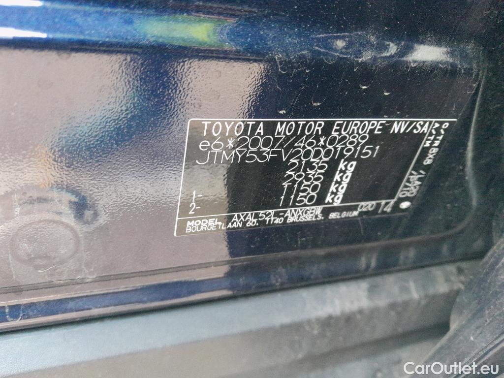 Toyota  RAV4 TOYOTA  / 2018 / 5P / todoterreno 2.5l 220H Luxury #19