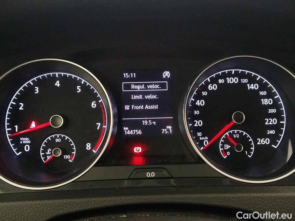 Volkswagen  Golf  VOLKSWAGEN / 2016 / 5P / familiar Last Edition 1.5 TSI 96kW(130CV) Variant #4