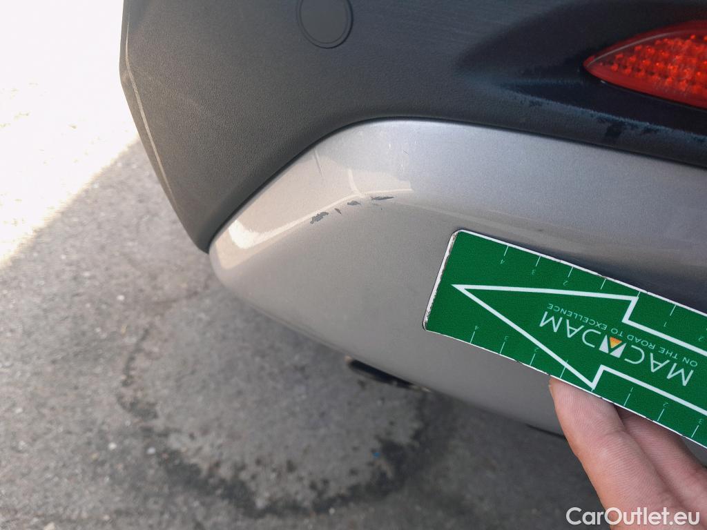 Toyota  RAV4 TOYOTA  / 2018 / 5P / todoterreno 2.5l 220H Luxury #34