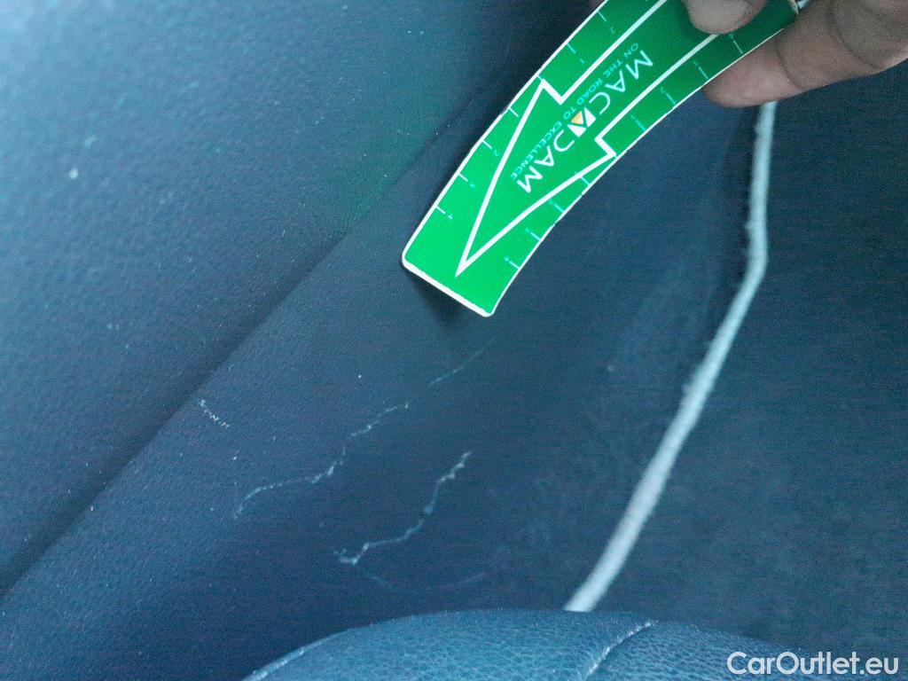 Toyota  RAV4 TOYOTA  / 2018 / 5P / todoterreno 2.5l 220H Luxury #15