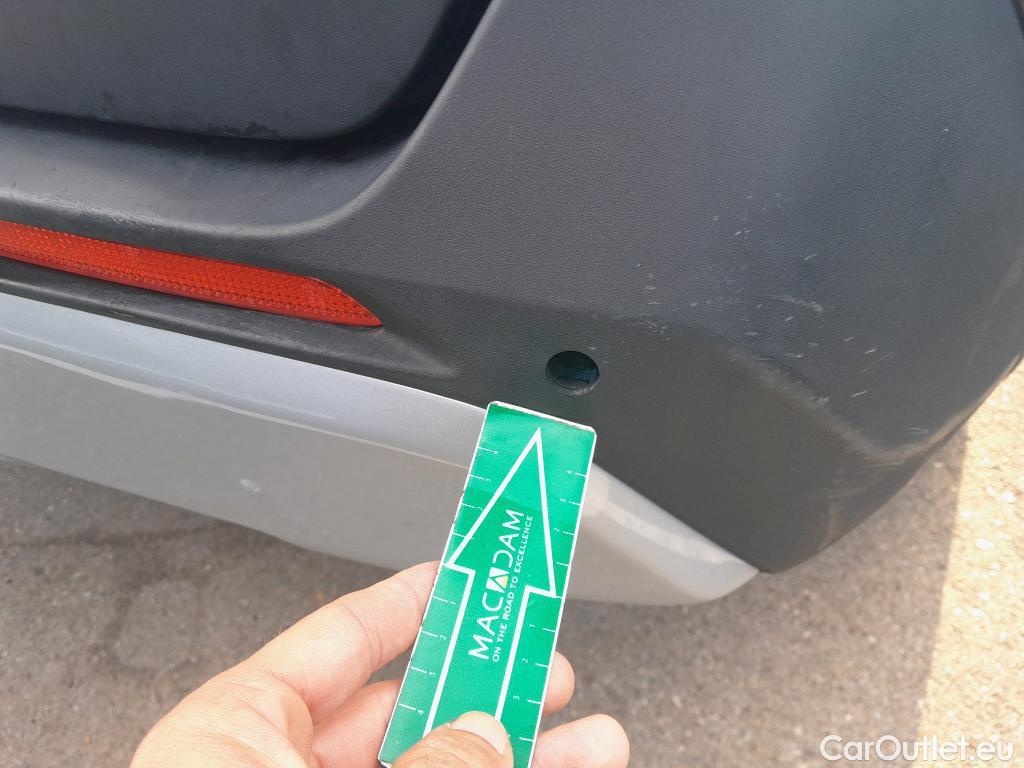 Toyota  RAV4 TOYOTA  / 2018 / 5P / todoterreno 2.5l 220H Luxury #6