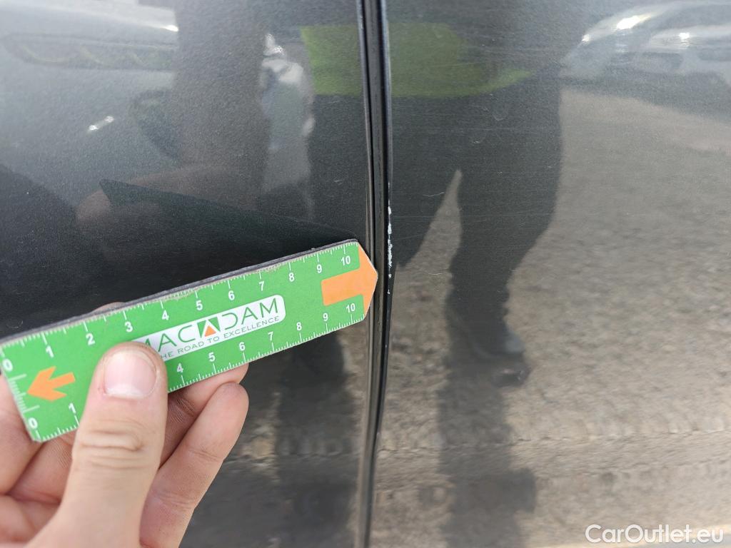  Bmw  X2 BMW  / 2017 / 5P / todoterreno sDrive18d (AC) #22