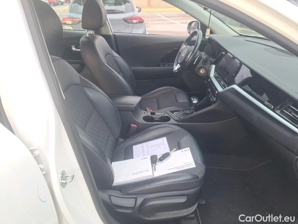 KIA  Niro KIA  / 2019 / 5P / crossover 1.6 GDi PHEV 104kW (141CV) Drive #6