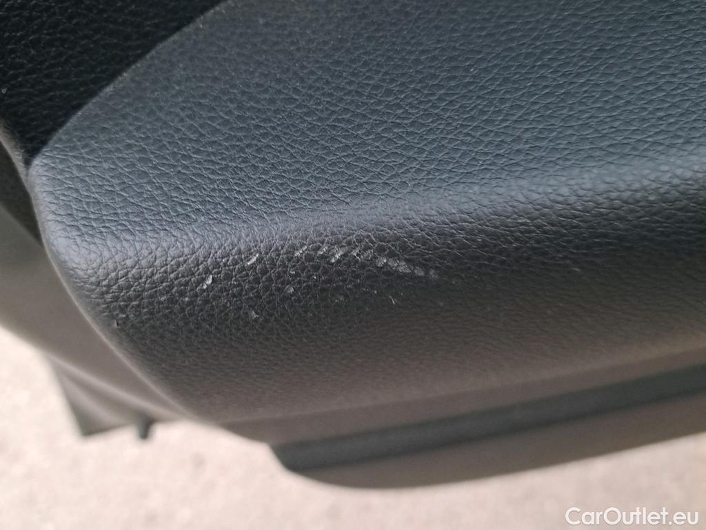 KIA  STONIC KIA  / 2017 / 5P / todoterreno 1.0 T-GDi 88kW (120CV) MHEV iMT Drive #10