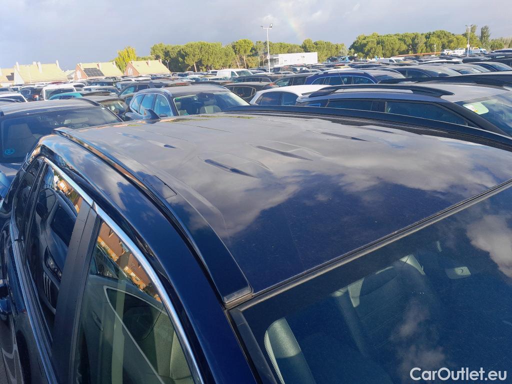 Toyota  RAV4 TOYOTA  / 2018 / 5P / todoterreno 2.5l 220H Luxury #16