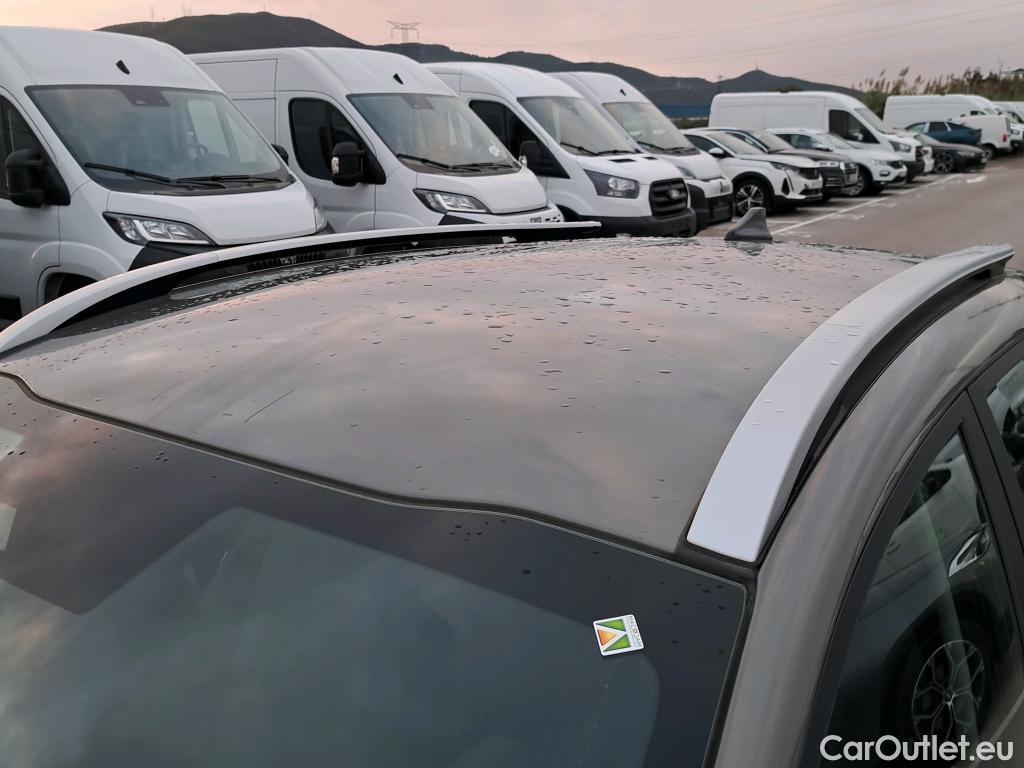 KIA  STONIC KIA  / 2017 / 5P / todoterreno 1.0 T-GDi 88kW (120CV) MHEV iMT Drive #15