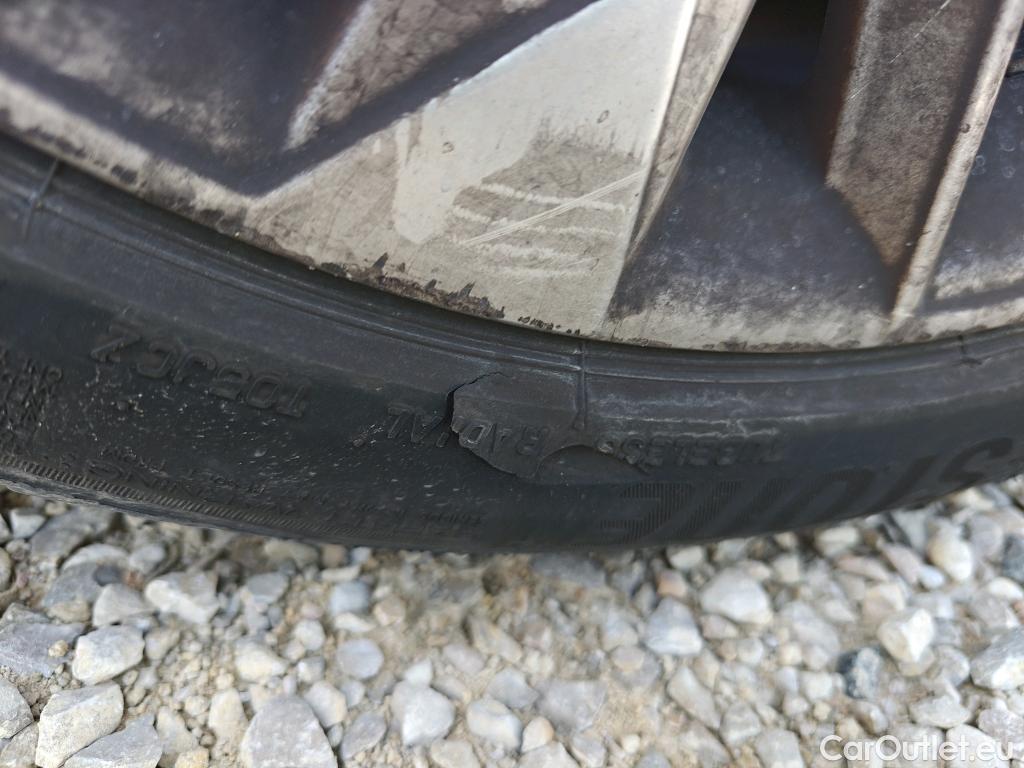  Audi  A3 AUDI  / 2020 / 5P / berlina con portón Sportback Advanced 30 TFSI 81kW S tronic (AC) #12