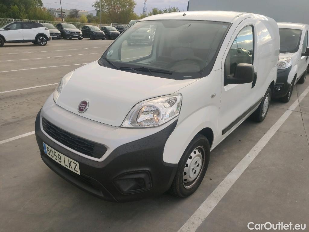 Fiat  Fiorino FIAT  / 2016 / 4P / furgón derivado de turismo Cargo SX N1 1.3 MJet 70 kW (95 CV) #1