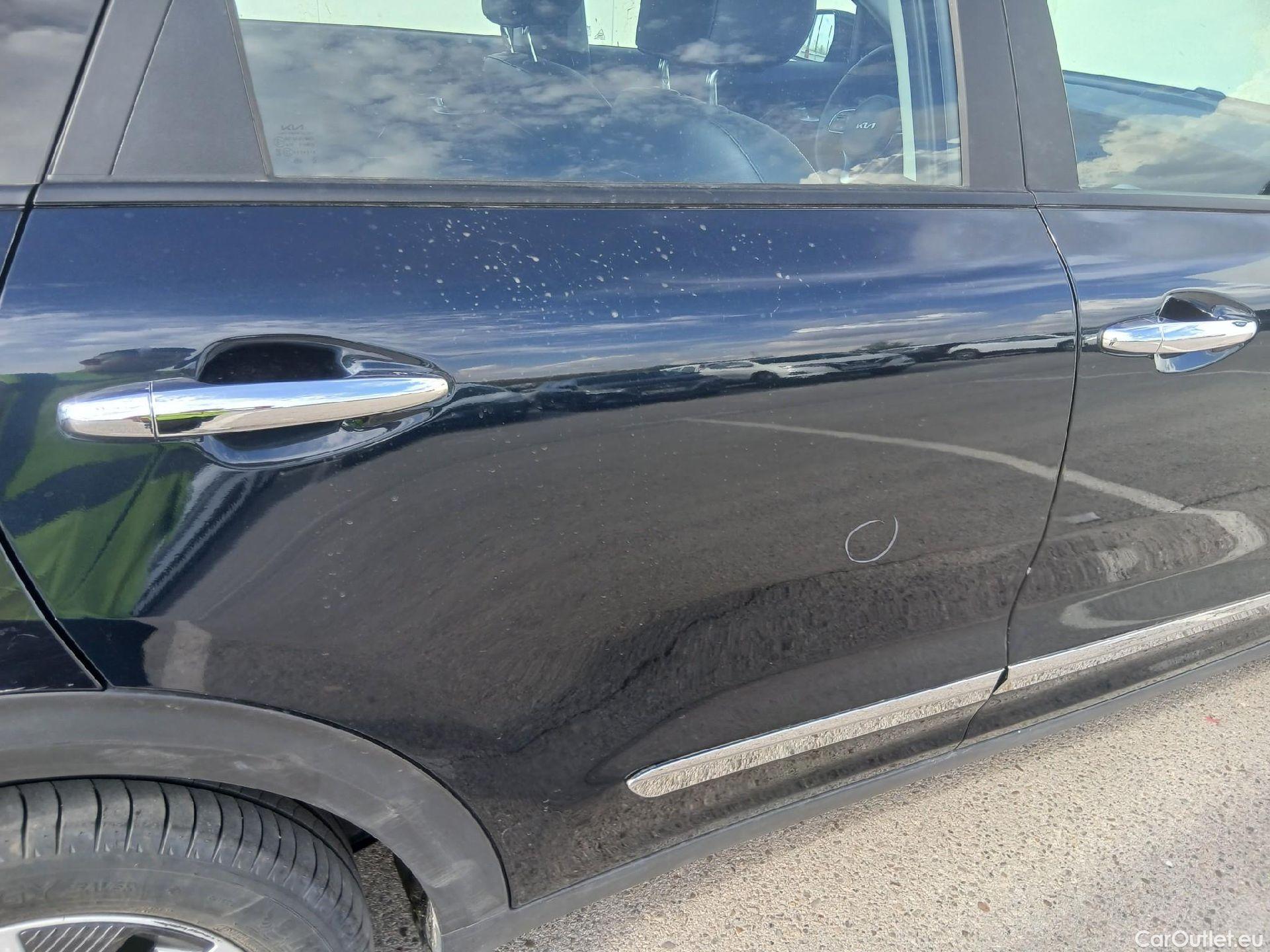 KIA  Niro KIA  / 2019 / 5P / crossover 1.6 GDi PHEV 104kW (141CV) Drive #16