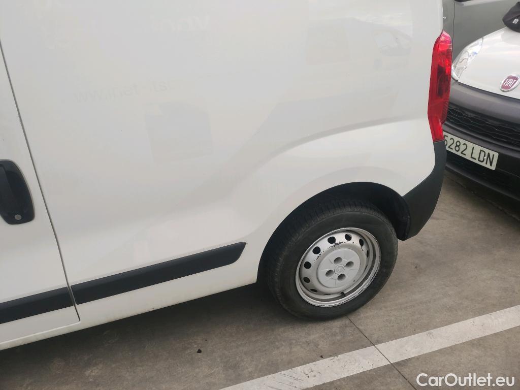 Fiat  Fiorino FIAT  / 2016 / 4P / furgón derivado de turismo Cargo SX N1 1.3 MJet 70 kW (95 CV) #14