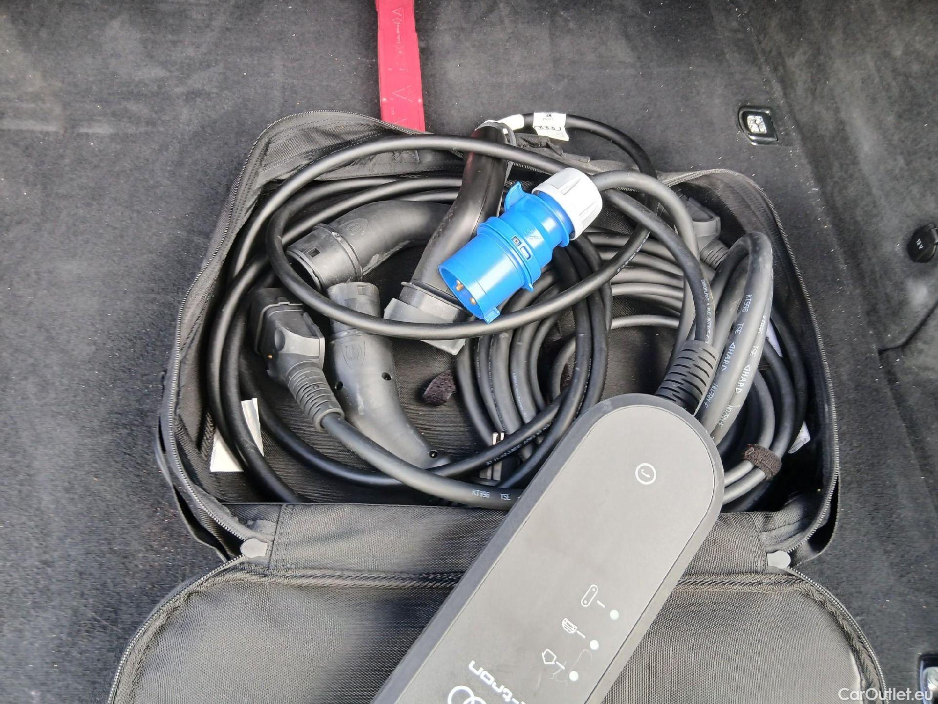 Audi  A7 Sportback AUDI A7 / 2017 / 5P / berlina con portón Sportback 55 TFSIe 270KW quat-ult S tron #14