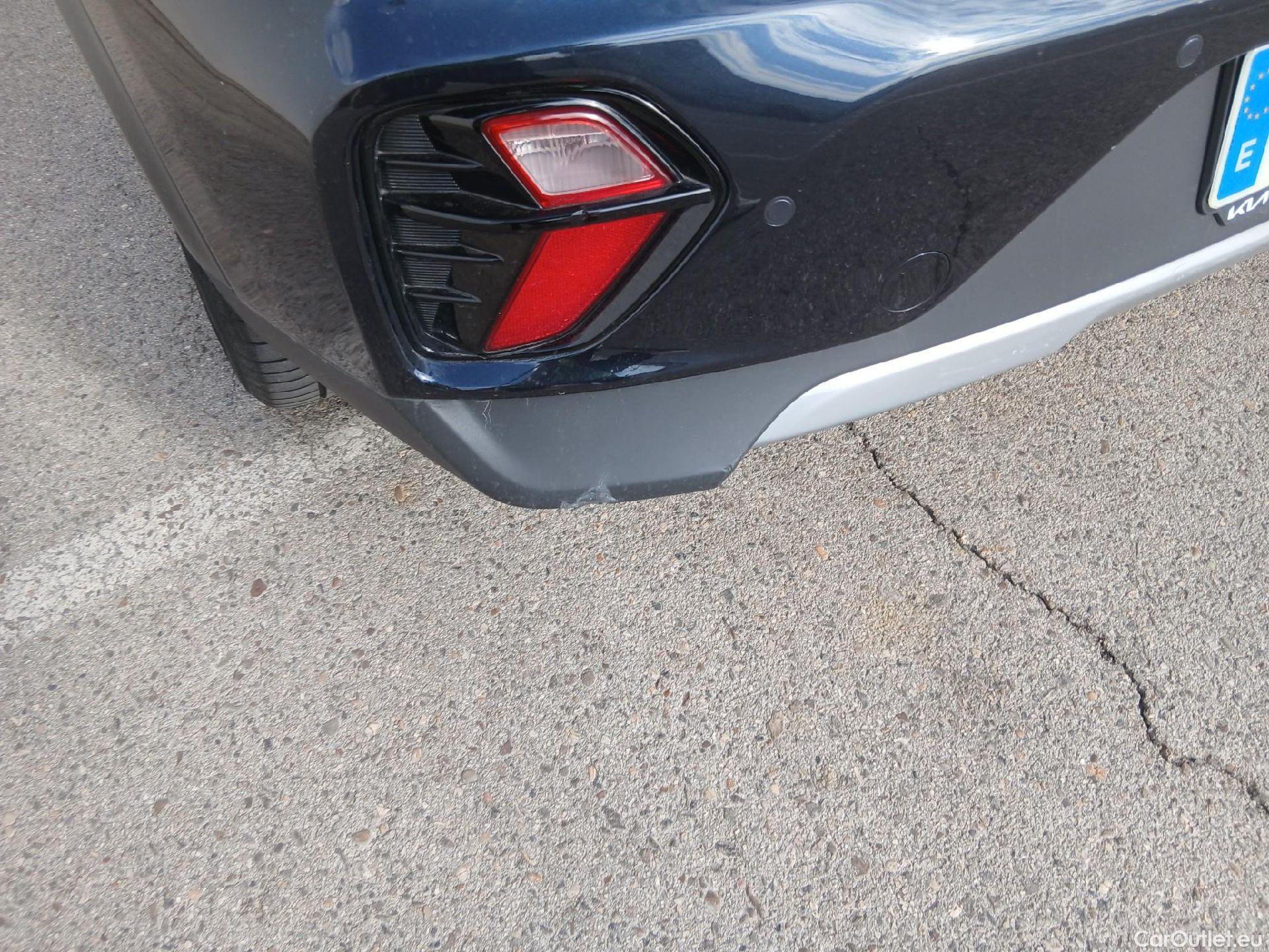 KIA  Niro KIA  / 2019 / 5P / crossover 1.6 GDi PHEV 104kW (141CV) Drive #9