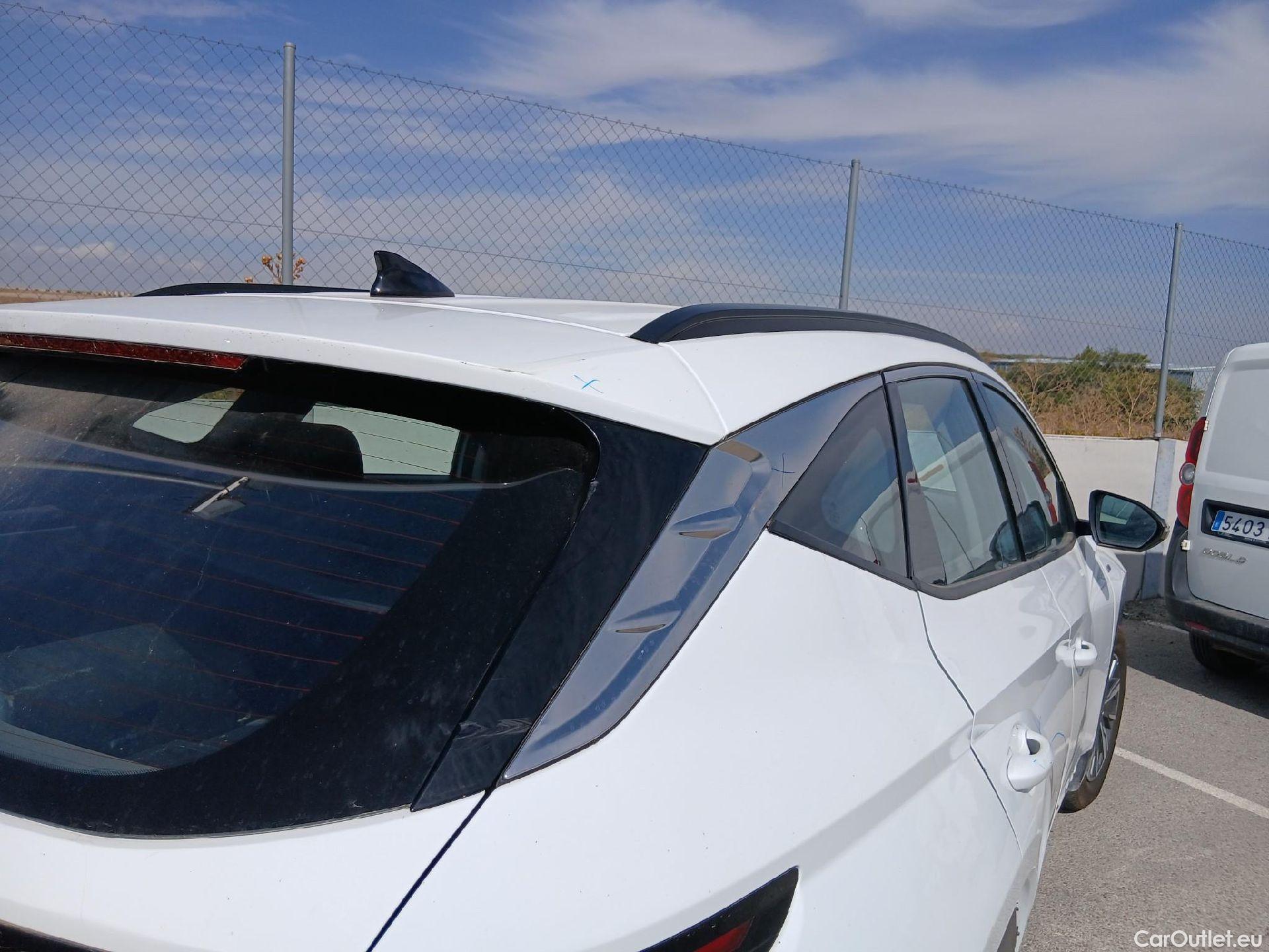  Hyundai  Tucson HYUNDAI  / 2020 / 5P / todoterreno 1.6 CRDI 100kW (136CV) 48V Maxx DCT #79