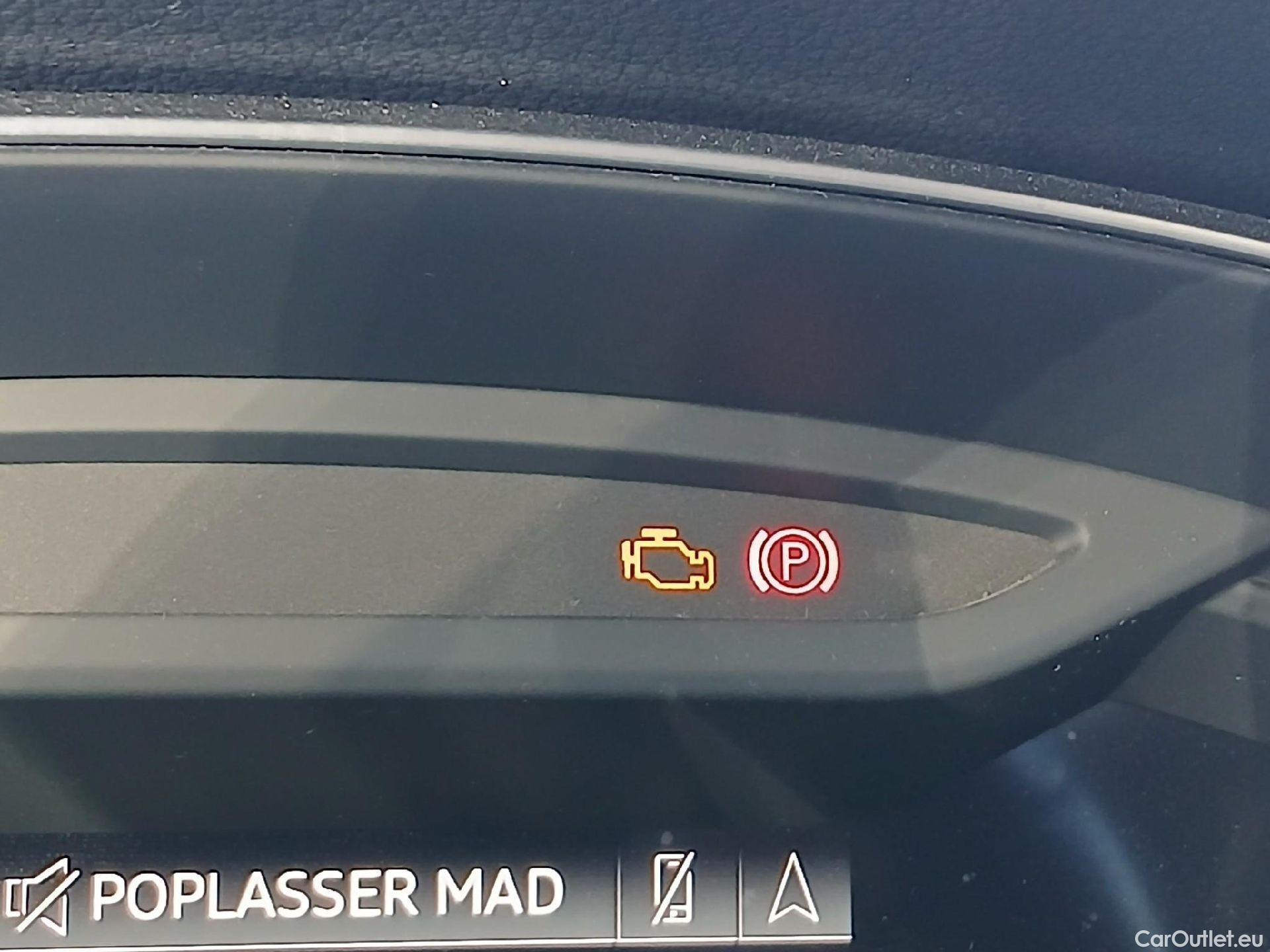 Audi  A7 Sportback AUDI A7 / 2017 / 5P / berlina con portón Sportback 55 TFSIe 270KW quat-ult S tron #1