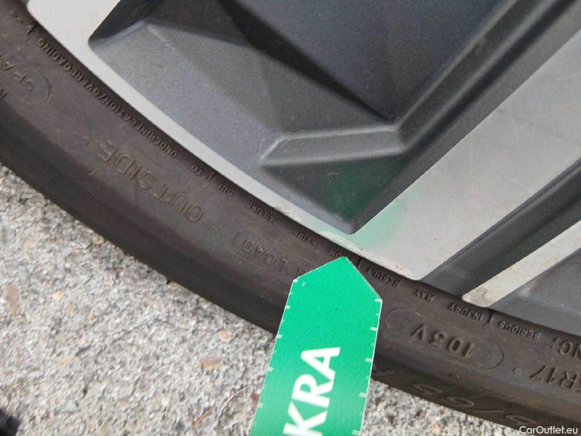  Hyundai  Tucson HYUNDAI  / 2020 / 5P / todoterreno 1.6 CRDI 100kW (136CV) 48V Maxx DCT #7