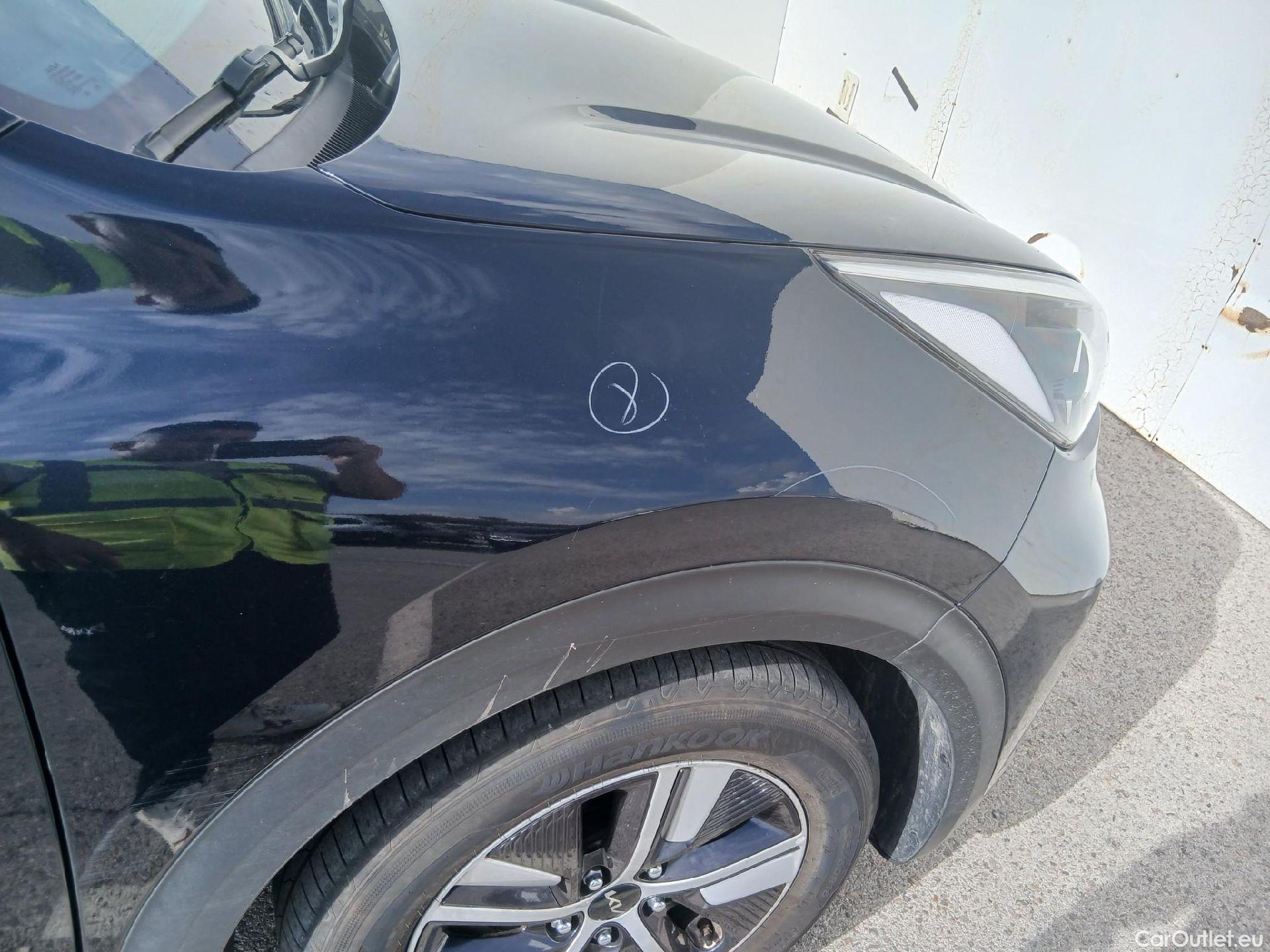 KIA  Niro KIA  / 2019 / 5P / crossover 1.6 GDi PHEV 104kW (141CV) Drive #18