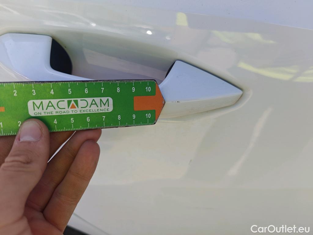  Audi  A3 AUDI  / 2020 / 5P / berlina con portón Sportback Advanced 30 TFSI 81kW S tronic (AC) #42