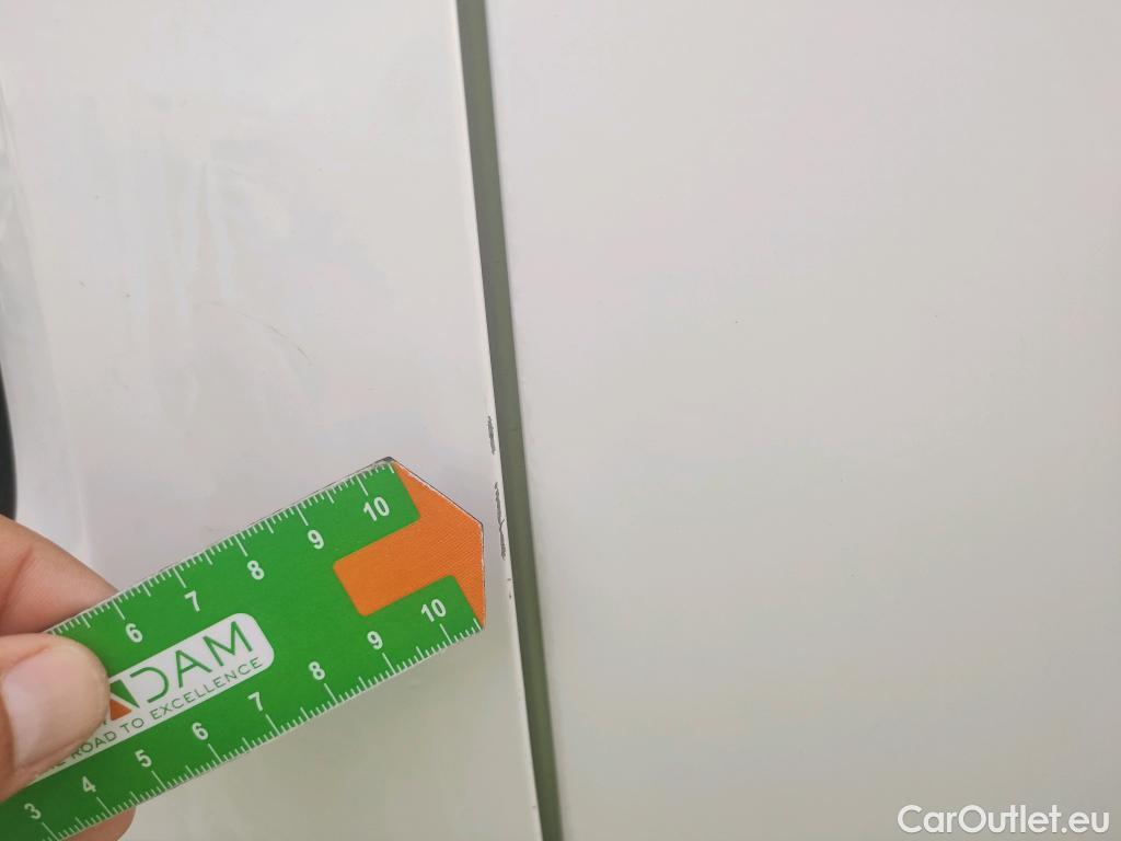 Fiat  Fiorino FIAT  / 2016 / 4P / furgón derivado de turismo Cargo SX N1 1.3 MJet 70 kW (95 CV) #6