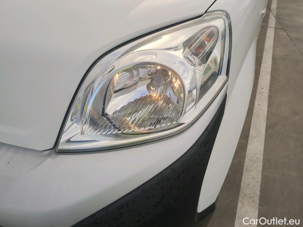 Fiat  Fiorino FIAT  / 2016 / 4P / furgón derivado de turismo Cargo SX N1 1.3 MJet 70 kW (95 CV) #15