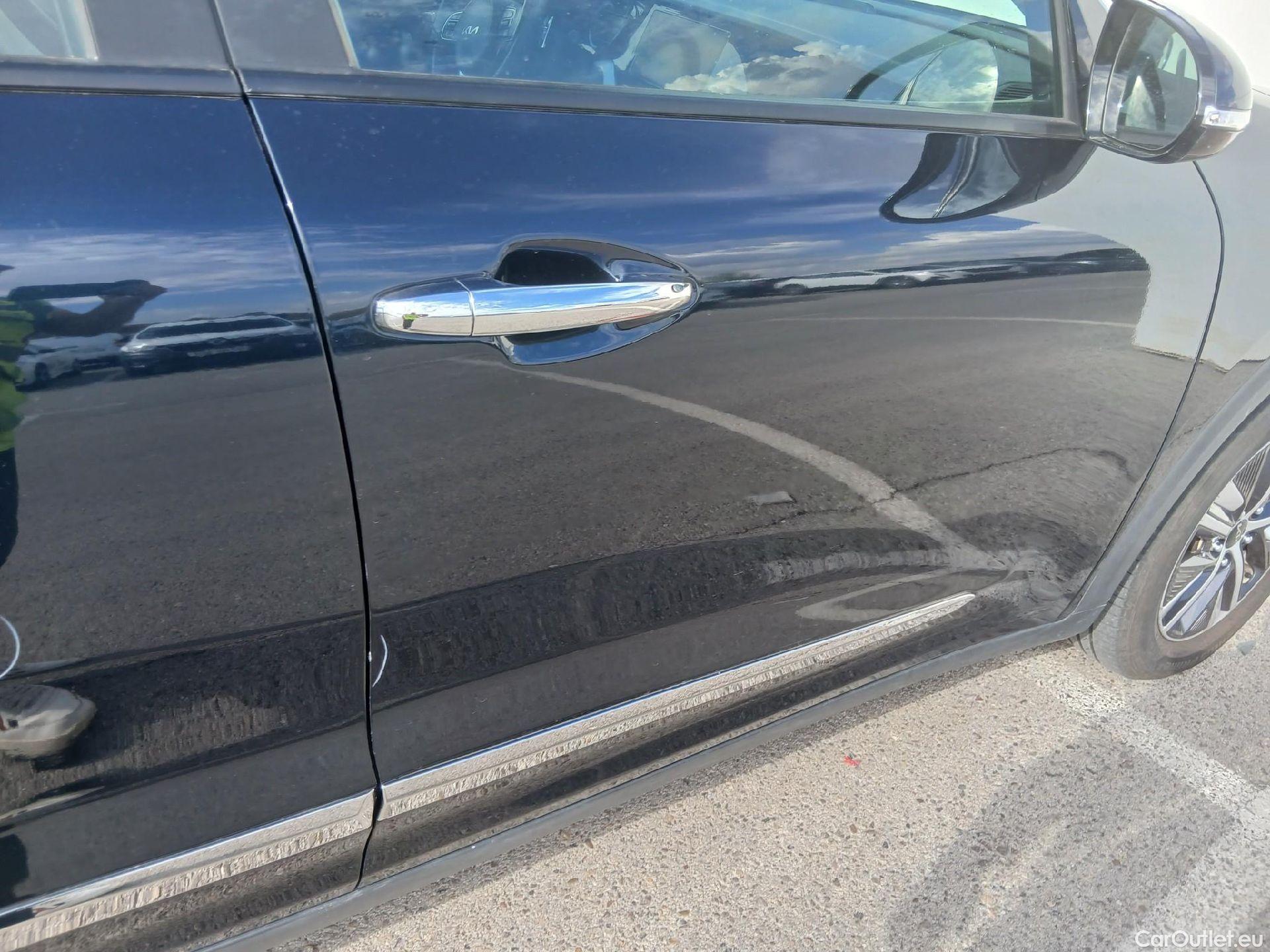 KIA  Niro KIA  / 2019 / 5P / crossover 1.6 GDi PHEV 104kW (141CV) Drive #17