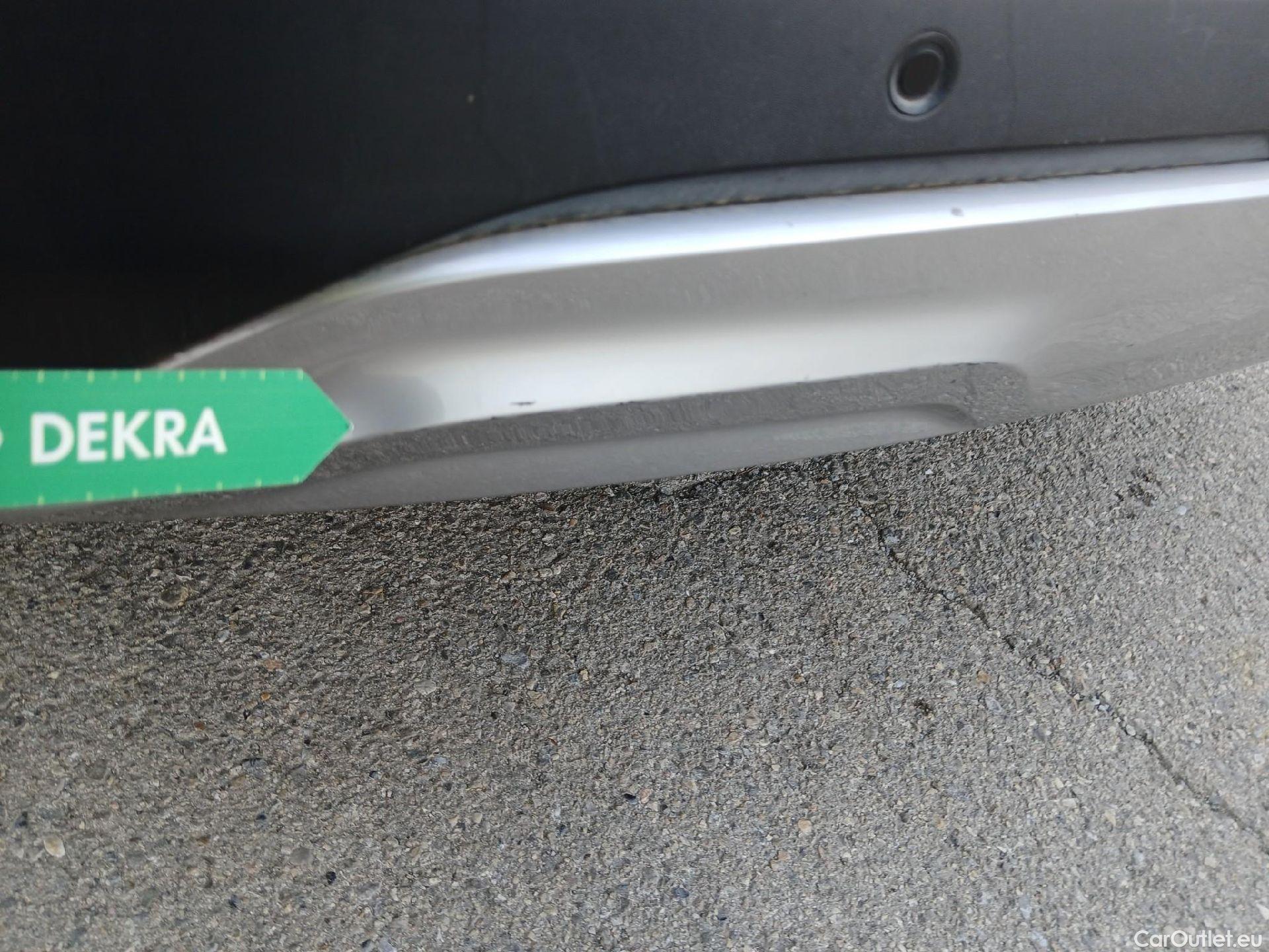 KIA  Sportage KIA  / 2022 / 5P / todoterreno 1.6 T-GDi MHEV 110kW (150CV) Drive 4x2 (AC2) #34