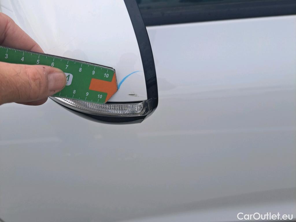 KIA  Niro KIA  / 2019 / 5P / crossover 1.6 GDi PHEV 104kW (141CV) Drive #13