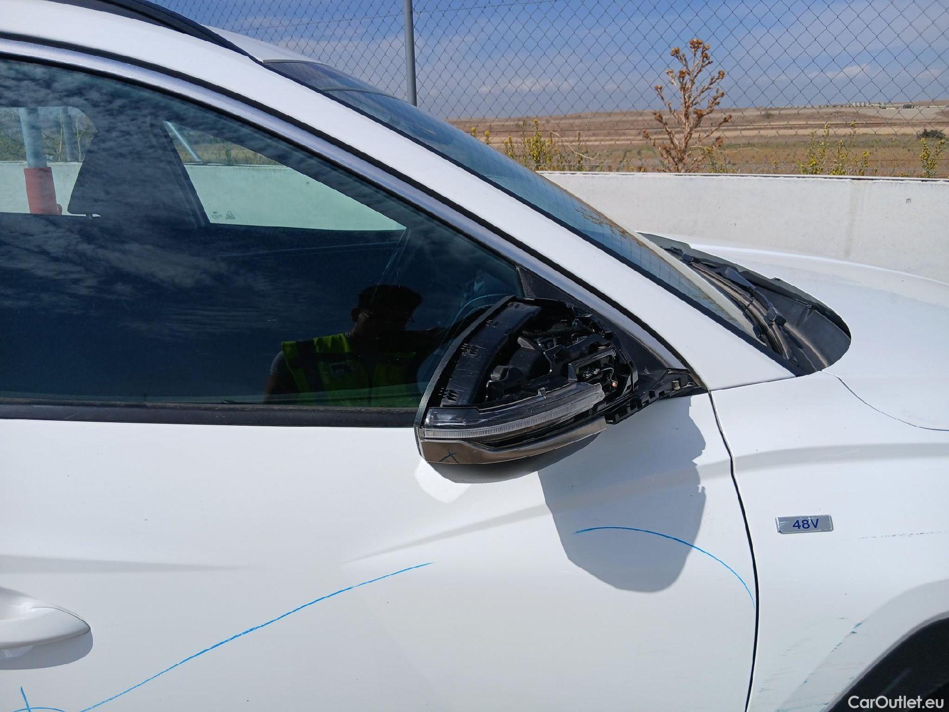  Hyundai  Tucson HYUNDAI  / 2020 / 5P / todoterreno 1.6 CRDI 100kW (136CV) 48V Maxx DCT #92