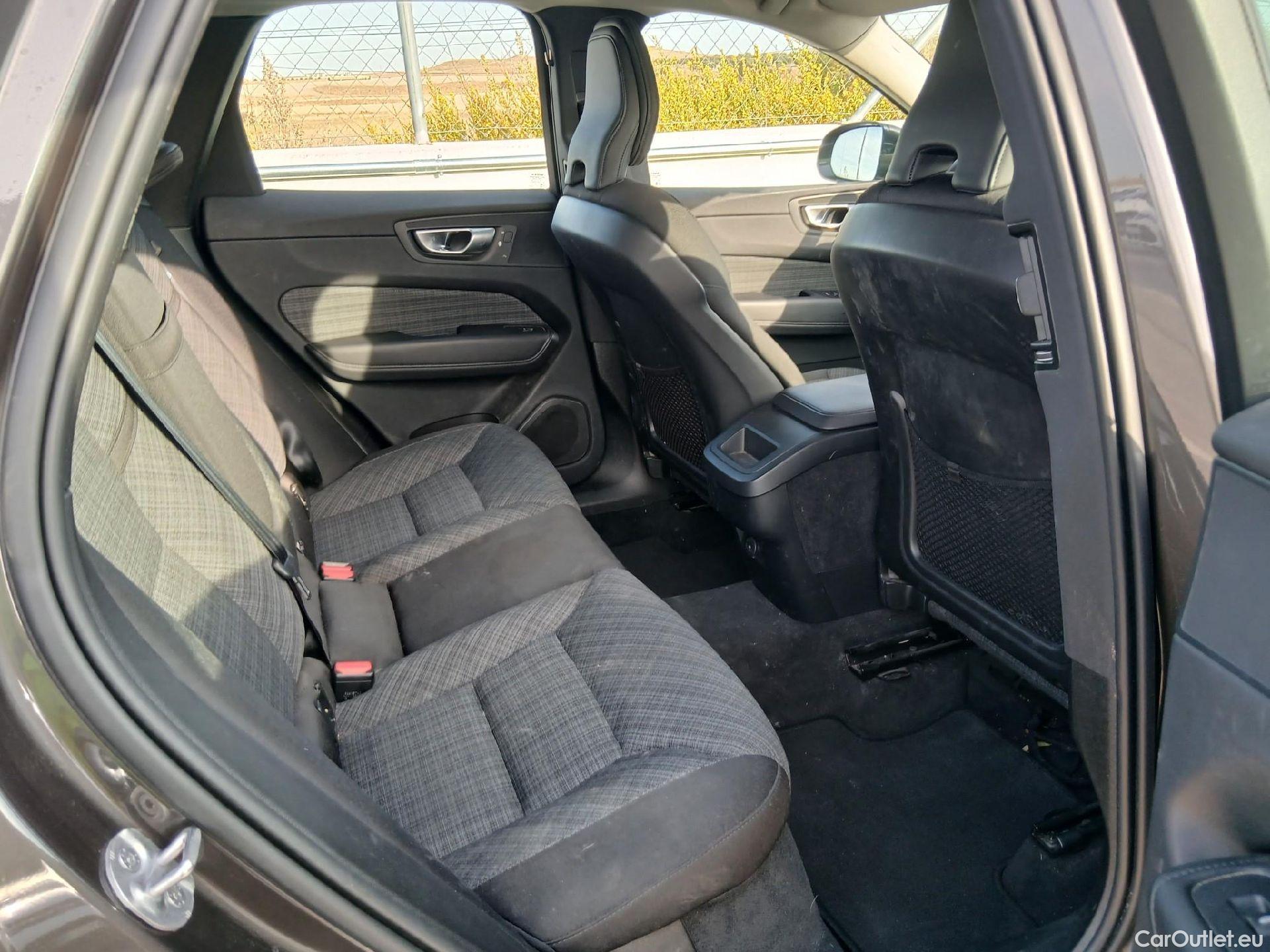 Volvo  XC60  Core 2WD 2.0 B4 195CV AT8 E6d #7