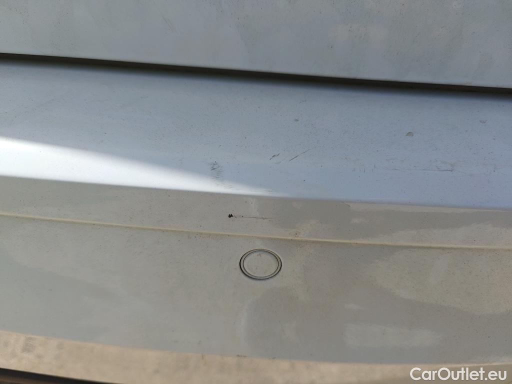 Volkswagen  Golf  VOLKSWAGEN / 2020 / 5P / familiar 2.0 TDI 85kW (115CV) DSG Variant #61