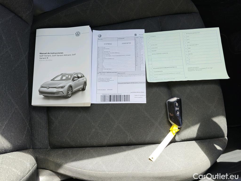 Volkswagen  Golf  VOLKSWAGEN / 2020 / 5P / familiar 2.0 TDI 85kW (115CV) DSG Variant #9