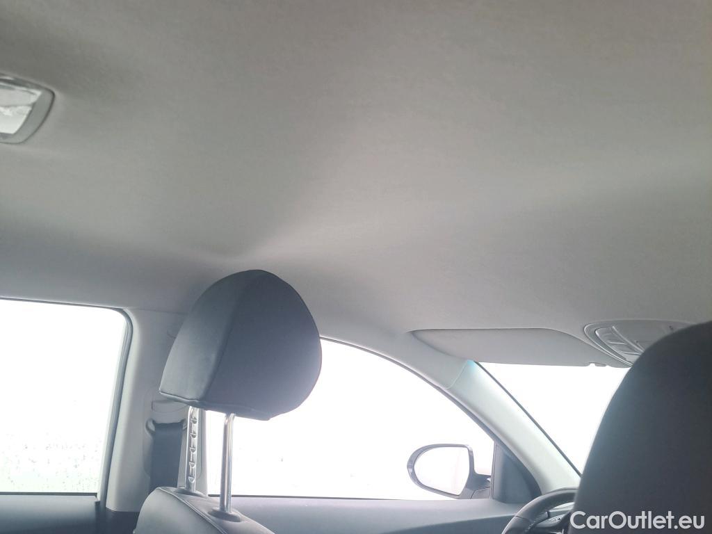 KIA  Niro KIA  / 2019 / 5P / crossover 1.6 GDi PHEV 104kW (141CV) Drive #13