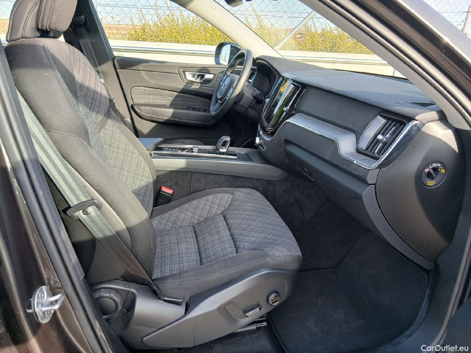 Volvo  XC60  Core 2WD 2.0 B4 195CV AT8 E6d #6