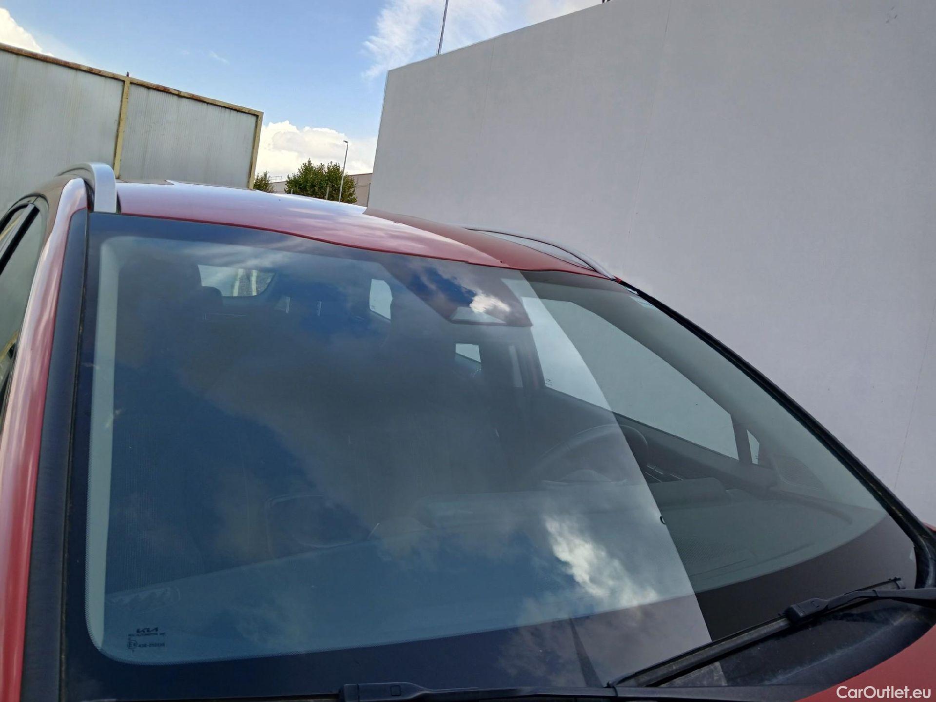 KIA  Sportage KIA  / 2022 / 5P / todoterreno 1.6 T-GDi MHEV 110kW (150CV) Drive 4x2 (AC2) #5