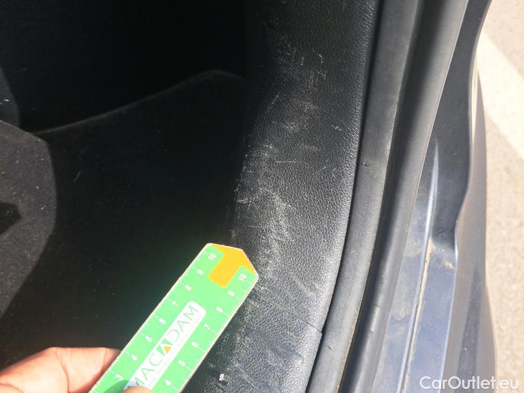 KIA  Niro  Drive 1.6 AT6 E6d #19