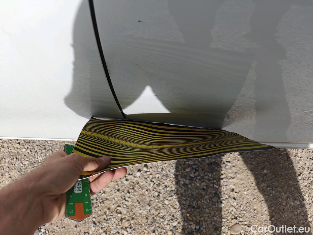 Volkswagen  Golf  VOLKSWAGEN / 2020 / 5P / familiar 2.0 TDI 85kW (115CV) DSG Variant #8