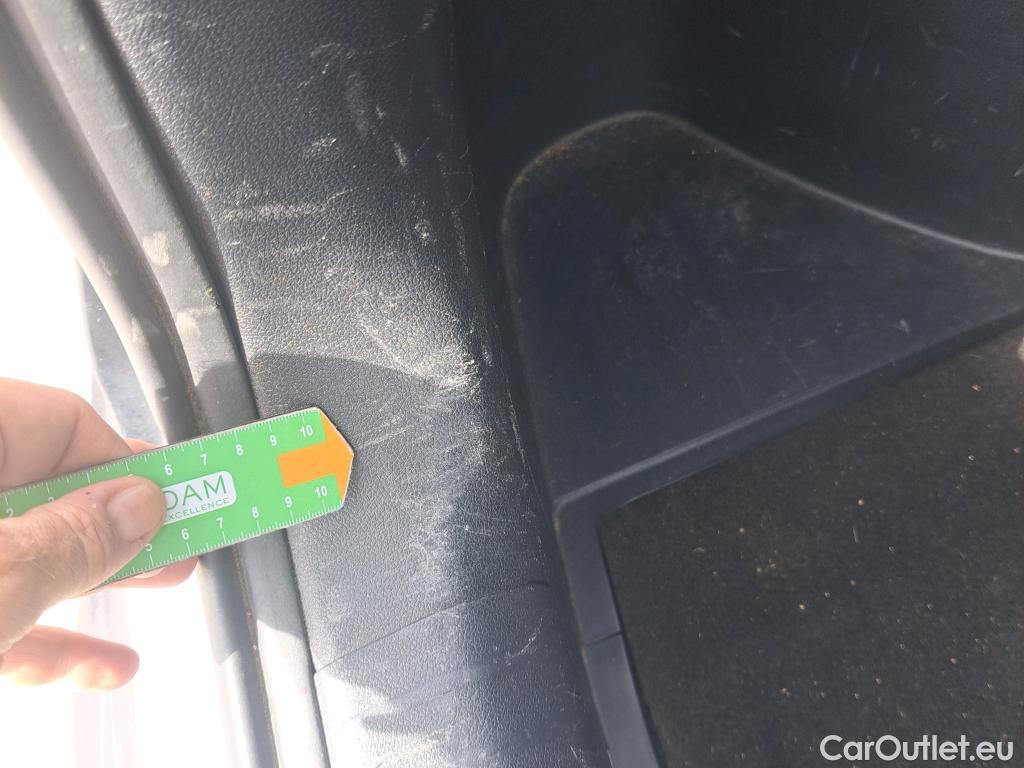 KIA  Niro  Drive 1.6 AT6 E6d #24